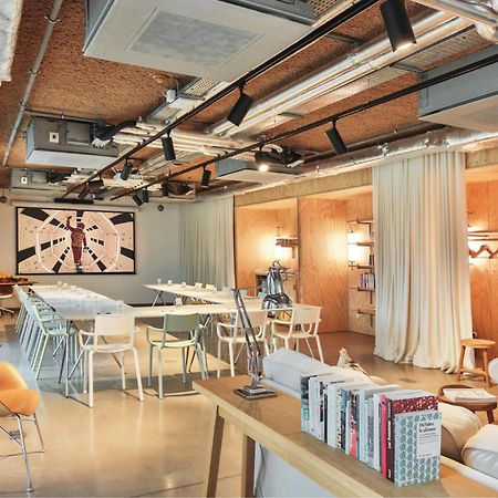 Mob House Hotel Saint-Ouen  ภายนอก รูปภาพ