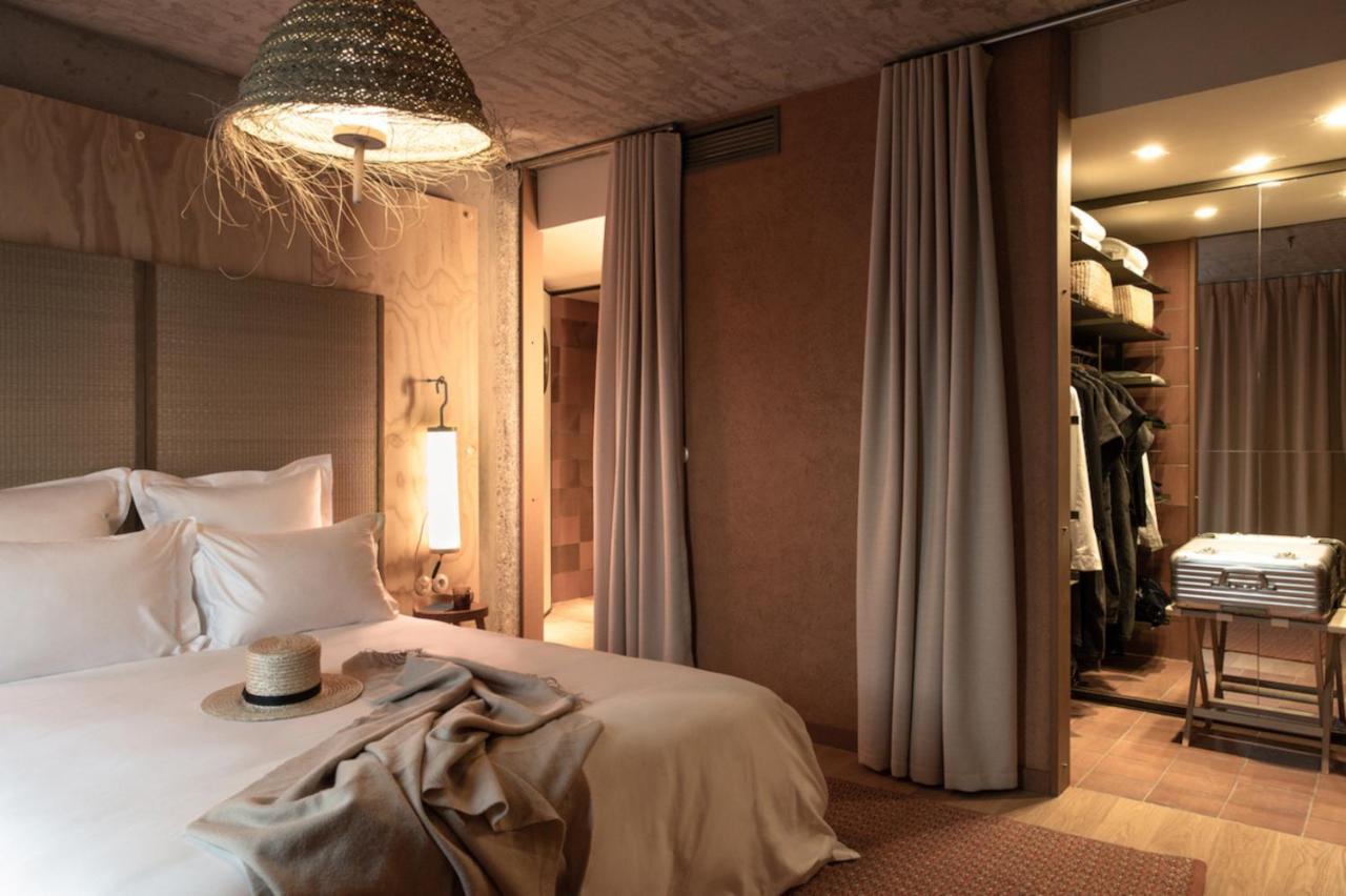 Mob House Hotel Saint-Ouen  ภายนอก รูปภาพ